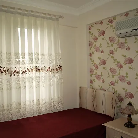 Newly Refurbished 3 Bedroom Top Floor Duplex Daire *