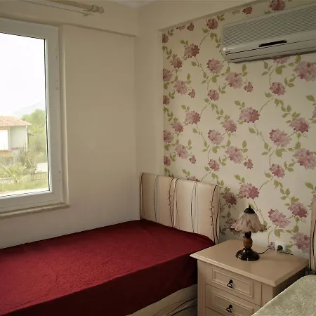 Newly Refurbished 3 Bedroom Top Floor Duplex Cedit